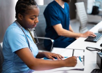 What is lvn vs pn?